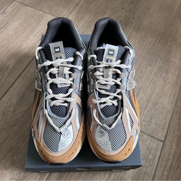 New Balance  1906A - Picture 6 of 9